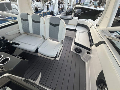 Chaparral 280 OSX | Twin Mercury 250 V8s