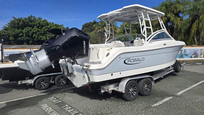 Robalo R247 Dual Console