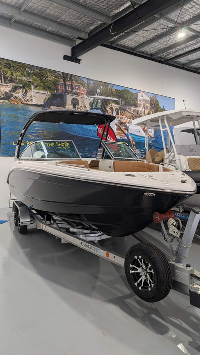 Chaparral 23 SSi OB Bowrider