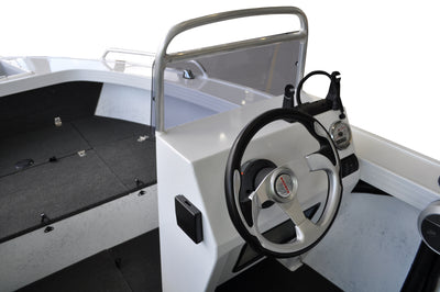 Stacer 469 Outlaw SC (Side Console)