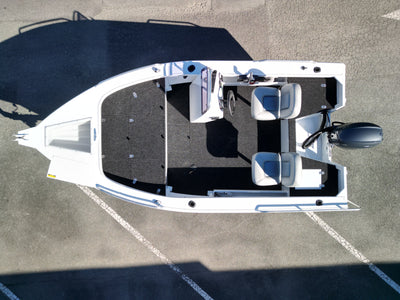Stacer 429 Outlaw (Side Console)