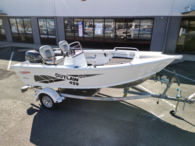 Stacer 429 Outlaw (Side Console)