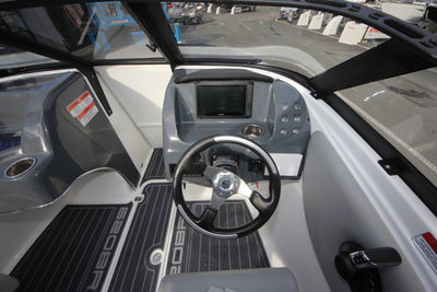 Signature Bow Rider 620BRX