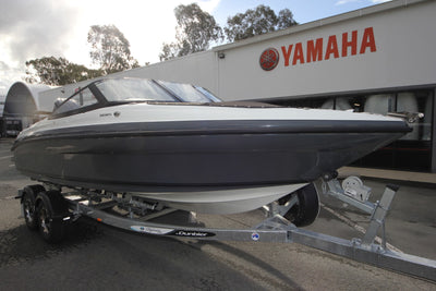 Signature Bow Rider 620BRX