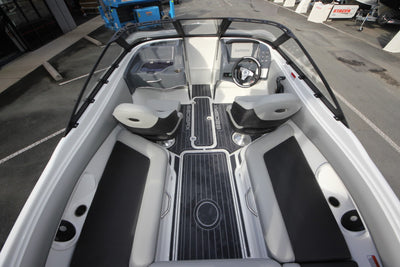 Signature Bow Rider 620BRX