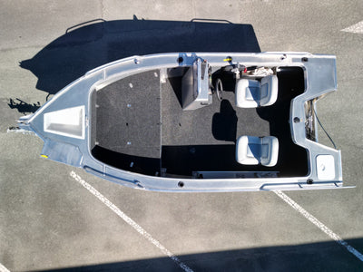Stacer 469 Outlaw (Side Console)