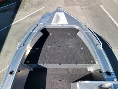 Stacer 469 Outlaw (Side Console)