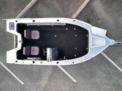 Stacer 469 Outlaw (Side Console)