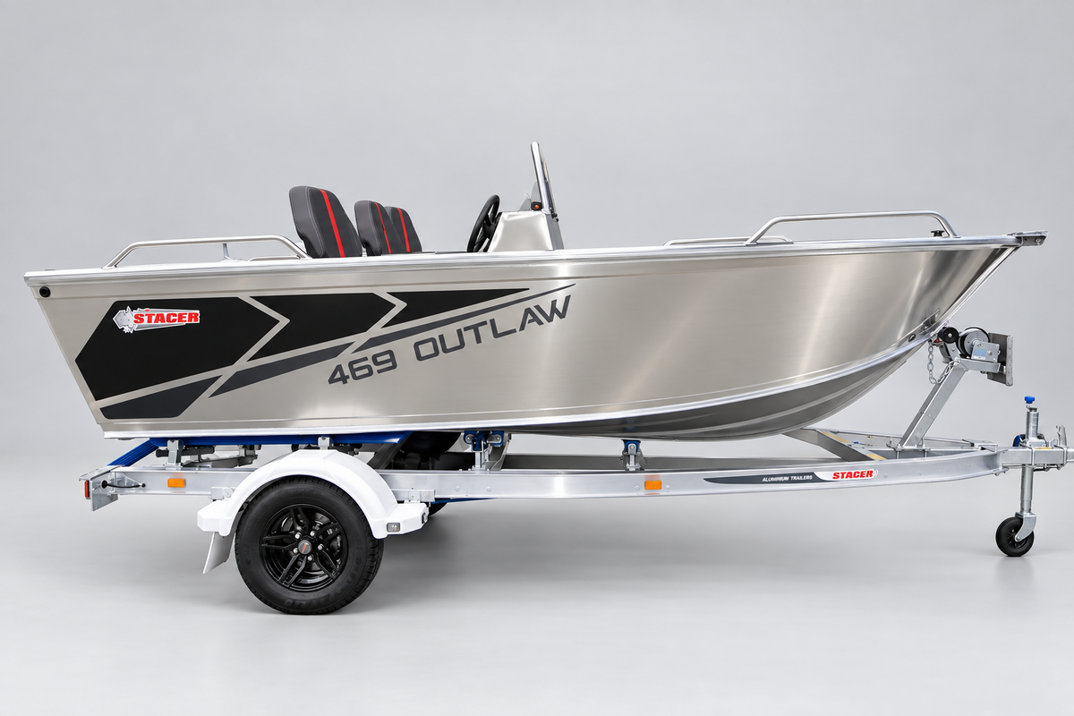 Stacer 469 Outlaw (Side Console)