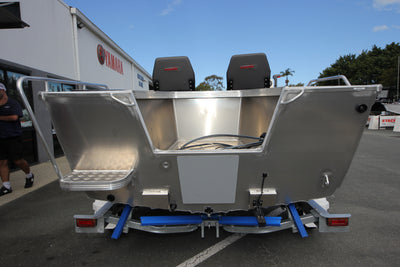 Stacer 469 Outlaw (Side Console)