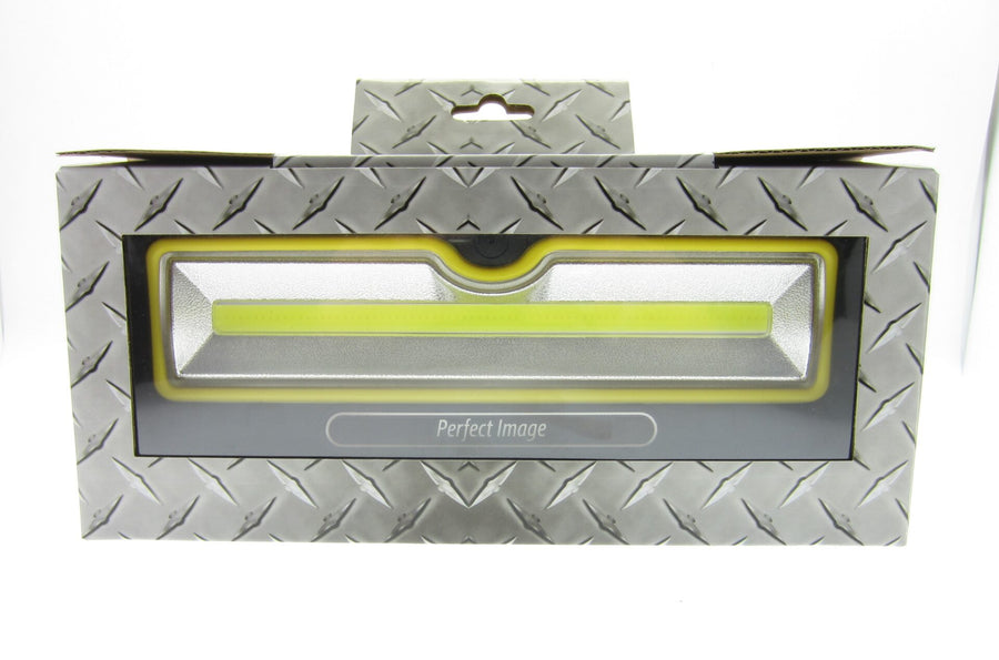 Perfect Image 1000 Lumen Worklight & Power Bank with USB Charging Port