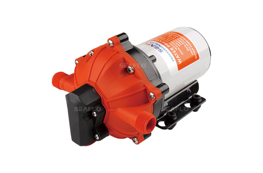 SEAFLO Wash Down Kit 5GPM 70PSI with Hose &amp; Gun