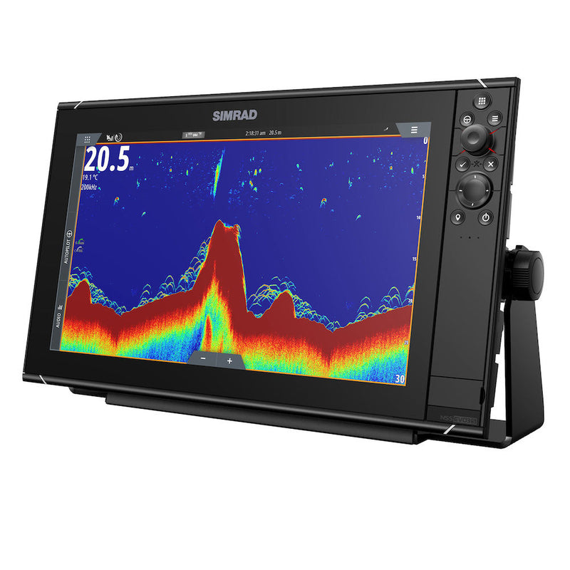 Simrad NSS16 evo3S with world basemap