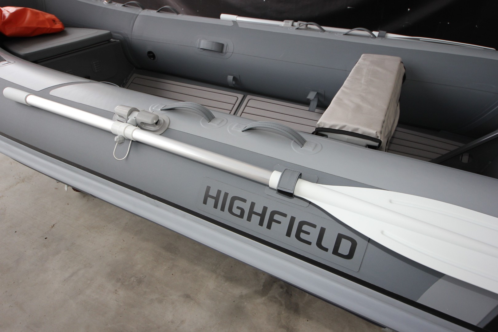 Highfield Classic 380 Hypalon (11)
