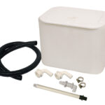 Johnson 30 Litre Live Bait Tank with Plumbing Kit & Deluxe Hatch