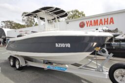 2021 Robalo R222 Centre Console