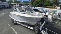 Robalo R247 D.C