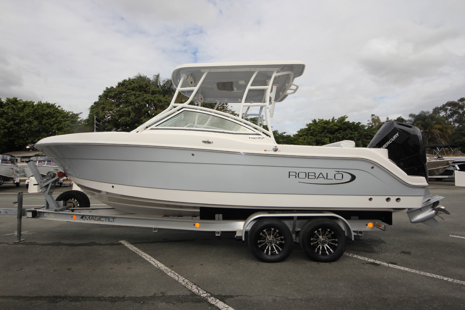 C002702_Robalo_R247_ (5)