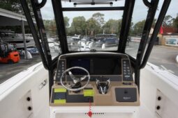 2026 Robalo R250 Centre Console